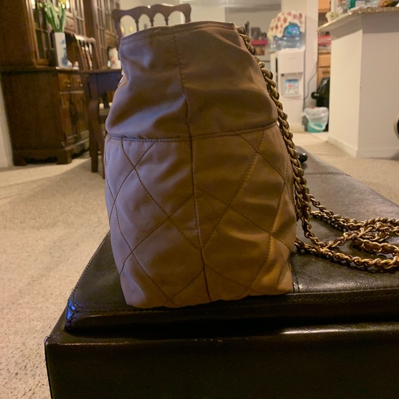 SOLD Prada Women’s do not buy - Picture 3 of 7